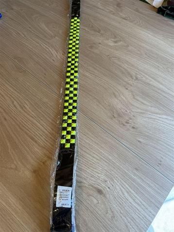 unisex riem - 3-rijige studs - zwart met neon geel, one size beschikbaar voor biedingen