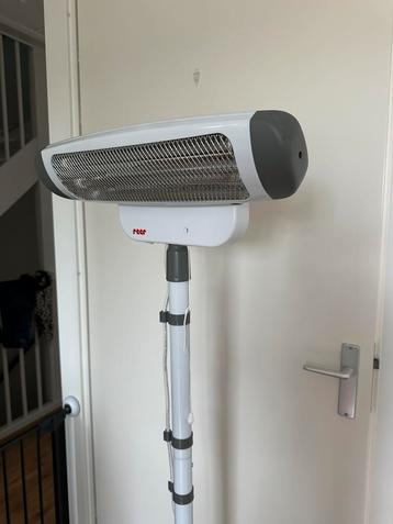 Warmtestraler reer Model 1928 – ideaal voor de commode beschikbaar voor biedingen