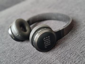 JBL Live 670NC Koptelefoon  beschikbaar voor biedingen