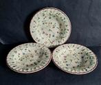 Oakwood Staffordshire England. Drie diepe of soep borden., Ophalen of Verzenden, Zo goed als nieuw, Bord(en), Overige stijlen
