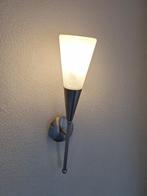 RVS wandlamp met melkglazen kelk (3 stuks), Huis en Inrichting, Lampen | Wandlampen, Ophalen, Gebruikt, Glas