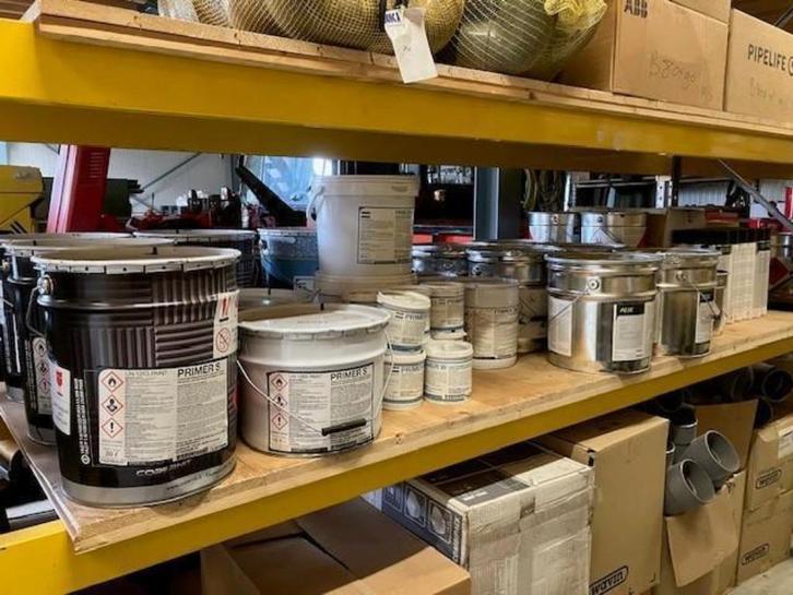 389. Restpartij bitumineuze primers met verlopen THT datum, Doe-het-zelf en Verbouw, Verf, Beits en Lak, Nieuw, Wit, Ophalen of Verzenden