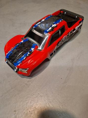 Traxxas xmaxx 8s body compleet met bevestigingsmateriaal  beschikbaar voor biedingen