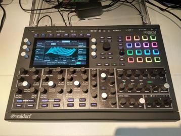 Waldorf Iridium desktop in nieuwstaat beschikbaar voor biedingen