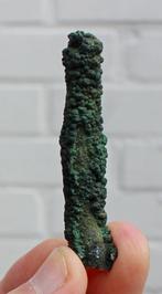 MALACHIET stalactiet uit KOLWEZI in CONGO, Verzamelen, Mineralen en Fossielen, Ophalen of Verzenden, Mineraal
