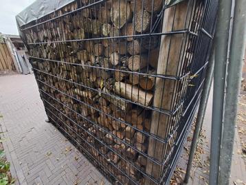 Grote voorraad kachelhout  beschikbaar voor biedingen