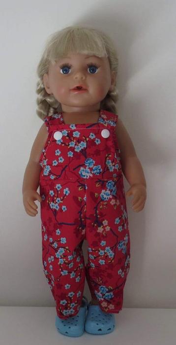 poppenkleertjes babypop born 43cm (tuinbroek ) beschikbaar voor biedingen