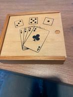 Houten doosje met speelkaarten en dobbelstenen, Een of twee spelers, Ophalen of Verzenden, Gebruikt