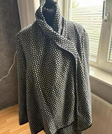Reset super mooie poncho 50% wol mt 44 ZGAN beschikbaar voor biedingen