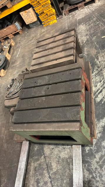 Boorblok tbv boormachine radiaalboor beschikbaar voor biedingen