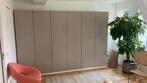 IKEA PAX Kast - Grijsbeige - 300x60x201, Huis en Inrichting, Ophalen, 200 cm of meer, Zo goed als nieuw, 200 cm of meer