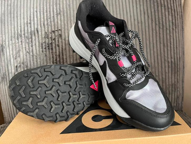 Nike ACG zwarte sneakers – maat 41 – nieuwstaat, Kleding | Heren, Schoenen, Zo goed als nieuw, Wandelschoenen of Bergschoenen