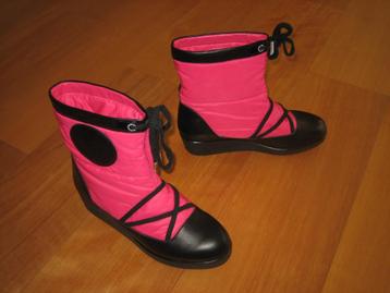 Nieuw en Wow! Fuchsia laarsjes/snowboots ARMANI 39 Snazzeys beschikbaar voor biedingen