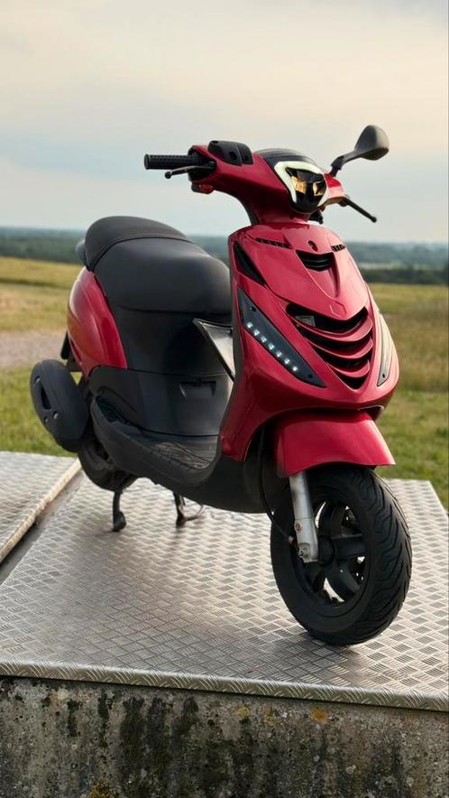 Piggio zip 2019, Fietsen en Brommers, Scooters | Piaggio, Zo goed als nieuw, Zip, Ophalen