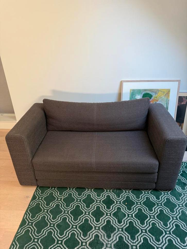 IKEA ASKEBY 2-zits slaapbank grijs antraciet, Huis en Inrichting, Banken | Sofa's en Chaises Longues, Gebruikt, Tweepersoons, Minder dan 150 cm