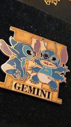Disney Auctions Stitch Gemini Pin - LE 500 - origineel, Verzamelen, Ophalen of Verzenden, Overige figuren, Zo goed als nieuw, Beeldje of Figuurtje