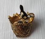 Goudkleurig broche, mandje met zwarte kat (5), Overige materialen, Minder dan 4 cm, Ophalen of Verzenden, Zo goed als nieuw
