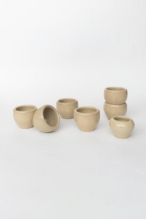 Beige Amuse Potjes 7 Stuks, Huis en Inrichting, Keuken | Servies, Gebruikt, Overige typen, Overige stijlen, Keramiek, Ophalen of Verzenden