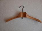 Houten kledinghanger, Ophalen of Verzenden, Zo goed als nieuw, Hout