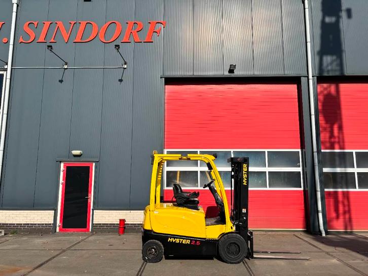 Hyster J 2.5 XN 2500kg E- heftruck (bj 2014), Zakelijke goederen, Machines en Bouw | Heftrucks en Intern transport, Heftruck, Elektrisch