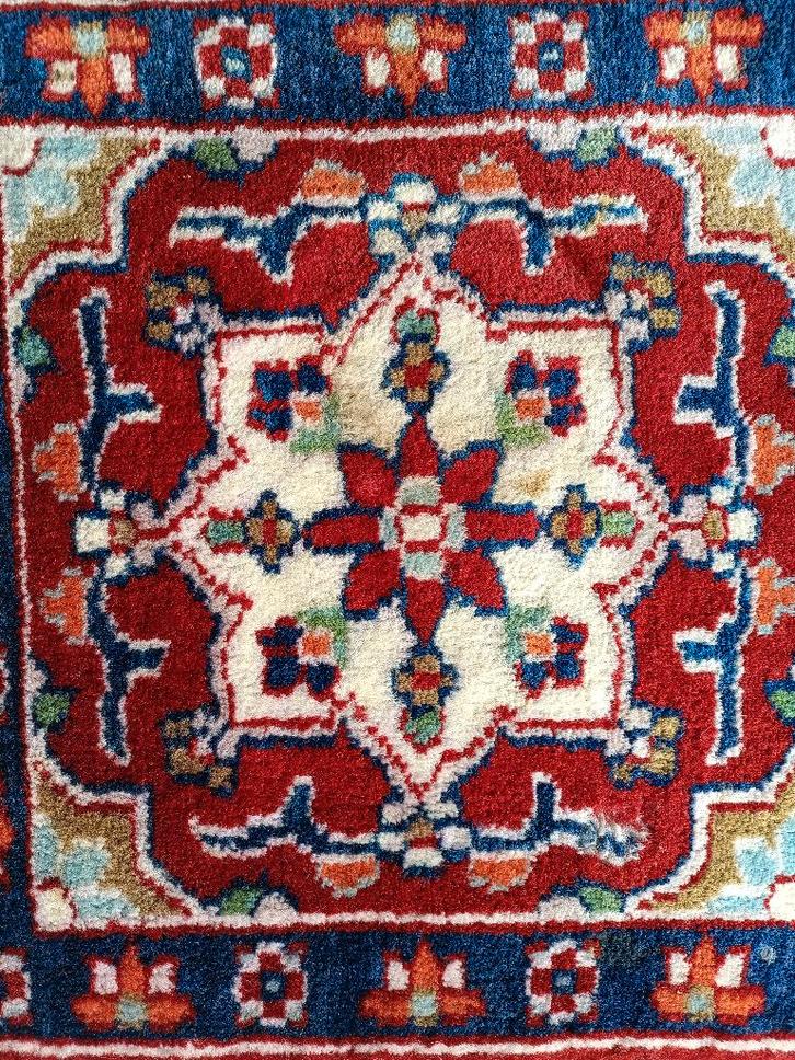 Perzisch geknoopt tapijt loper onderzetter 30 x 32 cm (KP10), Antiek en Kunst, Antiek | Kleden en Textiel, Ophalen of Verzenden