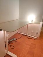Ikea Bureau - Wit - Goede Staat - Ideaal voor werk of studie, Huis en Inrichting, Ophalen, Zo goed als nieuw