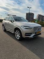 Volvo XC90 2.0 T8 ACC/PANO/7P/NIEUWE ERAD MOTOR/ ALLE OPTIES, Auto's, Zwart, 7 stoelen, Vierwielaandrijving, 408 pk