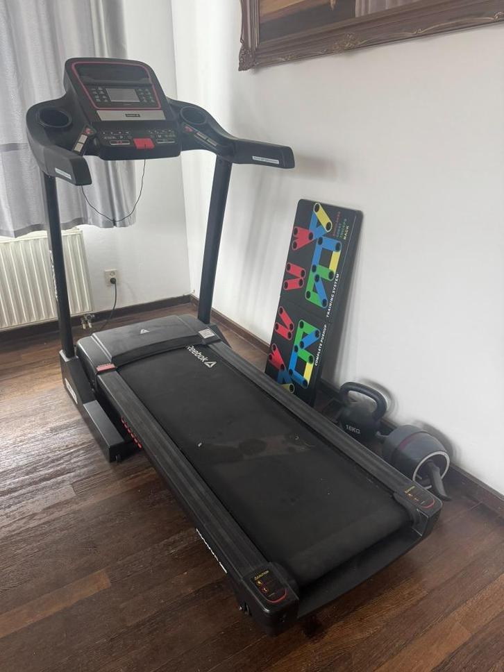 Treadmill with gym equipment, Sport en Fitness, Fitnessapparatuur, Nieuw, Loopband, Ophalen
