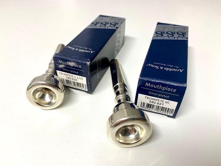Trompet mondstukken 1,5C en 6C Arnolds & Sons (nieuw), Muziek en Instrumenten, Blaasinstrumenten | Trompetten, Nieuw, Bes-trompet