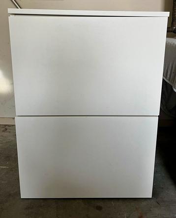 2x IKEA Platsa kastjes wit, z.g.a.n.