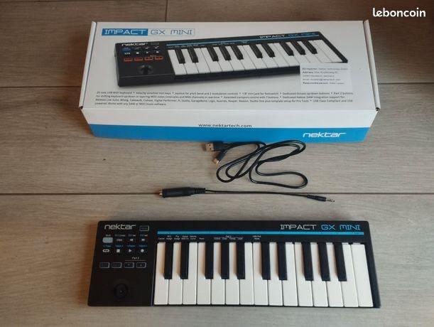 Nektar Impact Mini MIDI Keyboard Controller, Muziek en Instrumenten, Keyboards, Zo goed als nieuw, Overige aantallen, Overige merken