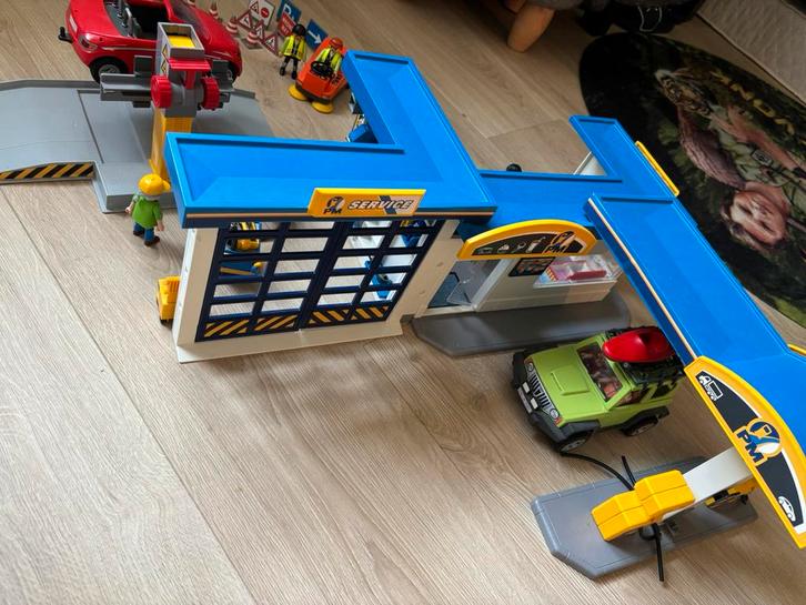 Playmobil garage , tankstation en straatveger, Kinderen en Baby's, Speelgoed | Playmobil, Zo goed als nieuw, Complete set, Ophalen of Verzenden