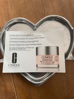 Tester proefje Clinique Moisture Surge, Ophalen of Verzenden, Nieuw, Gehele gezicht, Verzorging