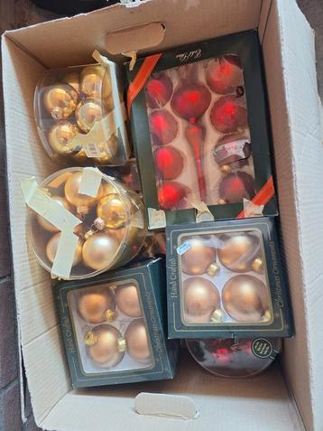 Kerstspullen beschikbaar voor biedingen