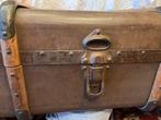 Zeer grote reiskoffer., Antiek en Kunst, Curiosa en Brocante, Ophalen