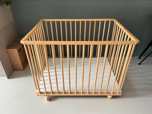 Petite Amelie inklapbare box op wieltjes incl Meyco boxkleed, Kinderen en Baby's, Boxen, Gebruikt, Rechthoekig, In hoogte verstelbaar