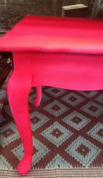 Neon/Eighties/Pink/Roze/Queen Ann/Tafel/Salontafel, Antiek en Kunst, Ophalen of Verzenden