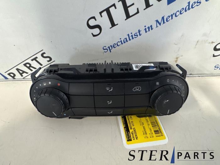 Kachel Bedieningspaneel van een Mercedes Vito, Auto-onderdelen, Dashboard en Schakelaars, Mercedes-Benz, Gebruikt, 3 maanden garantie