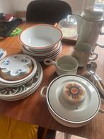 Seventies servies, Antiek en Kunst, Antiek | Servies compleet, Ophalen of Verzenden