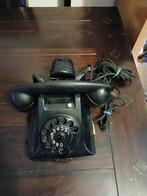 Vintage bakelieten telefoon met draad, Telecommunicatie, Vaste telefoons | Niet Draadloos, Ophalen of Verzenden, Gebruikt, Bakeliet