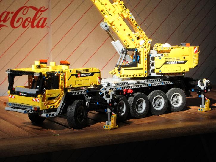 Lego Technic MOBIELE KRAAN MK II 42009, perfecte staat, doos, Kinderen en Baby's, Speelgoed | Duplo en Lego, Zo goed als nieuw