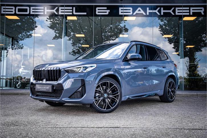 BMW X1 xDrive25e * M Sport * Leder * 20inch * Camera * Tot 1, Auto's, BMW, Bedrijf, Te koop, X1, 4x4, ABS, Achteruitrijcamera