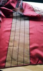 9 coupons donker rood met streep motief, 18,90m breed!, Overige materialen, 120 cm of meer, Ophalen of Verzenden, Rood