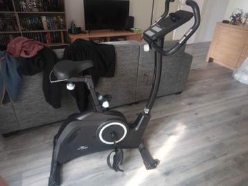 crane hometrainer, minder dan 10 keer gebruikt. beschikbaar voor biedingen