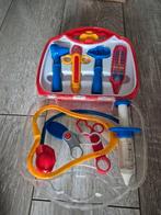 Dokters spulletjes. Spuit e.d in een koffertje., Ophalen, Gebruikt, Jongen of Meisje