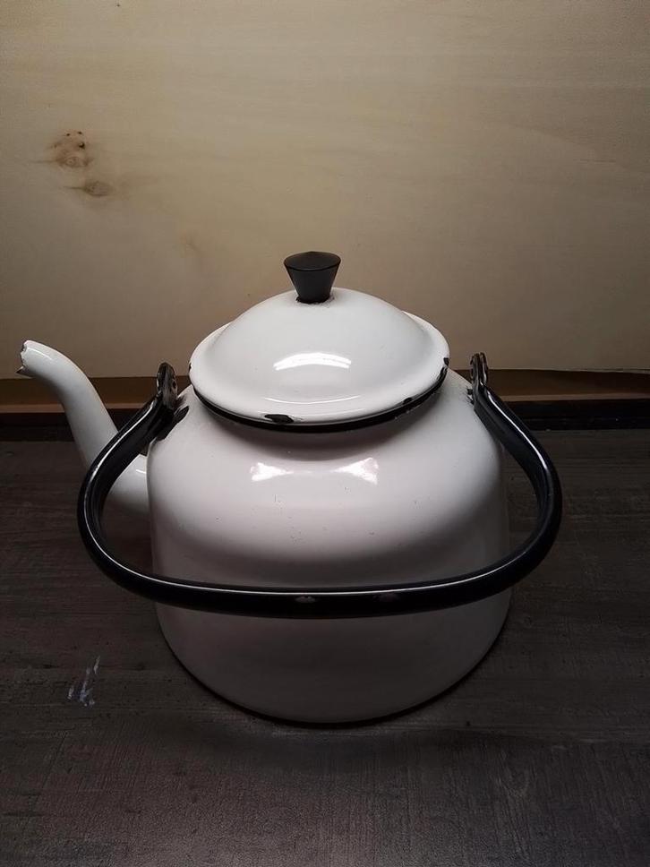 Witte oude emaille ketel izgs ! Zolder opruiming, Antiek en Kunst, Antiek | Emaille, Ophalen of Verzenden