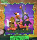 Lemax spooky town crossroad, Ophalen of Verzenden, Zo goed als nieuw