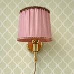 Vintage messing wandlamp met roze kap, Ophalen of Verzenden, Gebruikt, Stof, Vintage