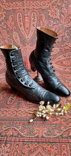 Antieke zwart lederen knooplaarsjes met schoen standaard, Ophalen of Verzenden, Dames