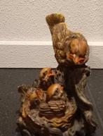 CAPODIMONTE BEELDJE VOGEL MET JONGE VOGELS NU 10€ ZIE FOTO,S, Verzamelen, Beelden en Beeldjes, Ophalen of Verzenden, Zo goed als nieuw